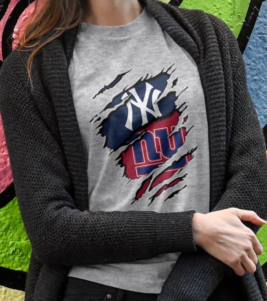 Yankees Giants Logo Blend Shirt