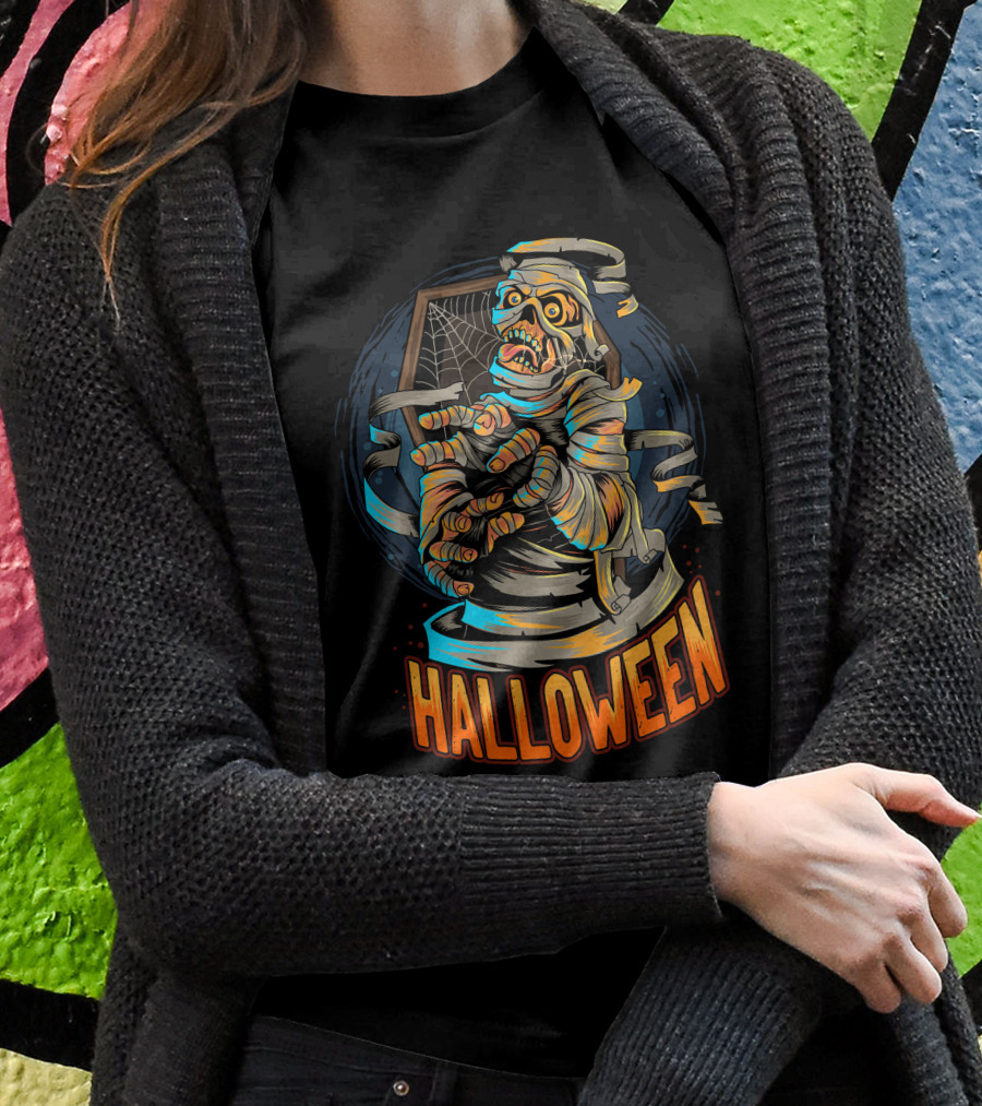 Halloween Scary Mummy With Web And Coffin Shirt