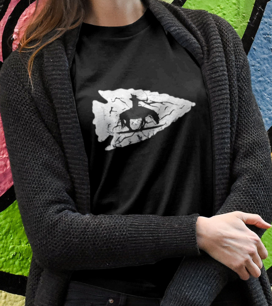 Arrowhead Hunting Native American Relic Hunter Rider On Horse Arrowhead Shirt