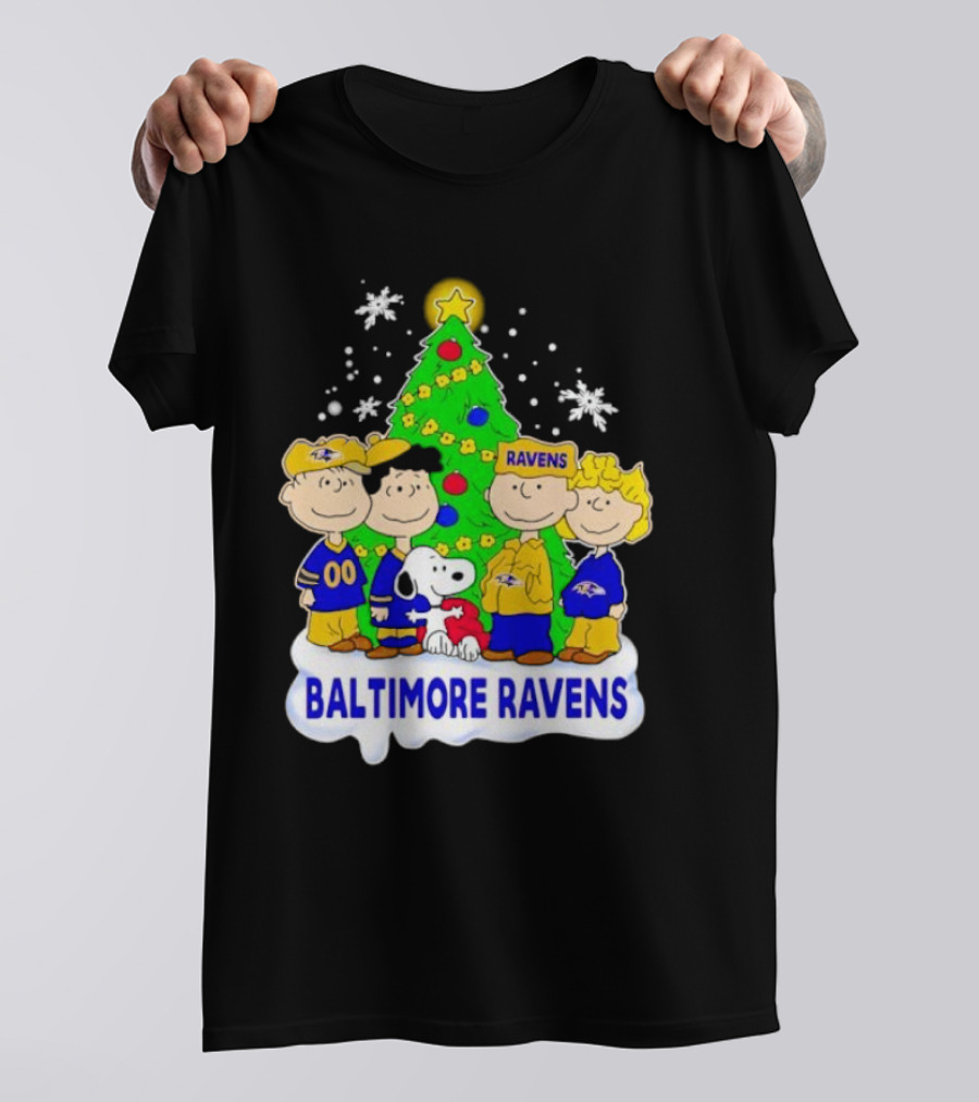 Peanuts Characters Georgia Bulldogs Christmas Tree Bulldogs Shirt